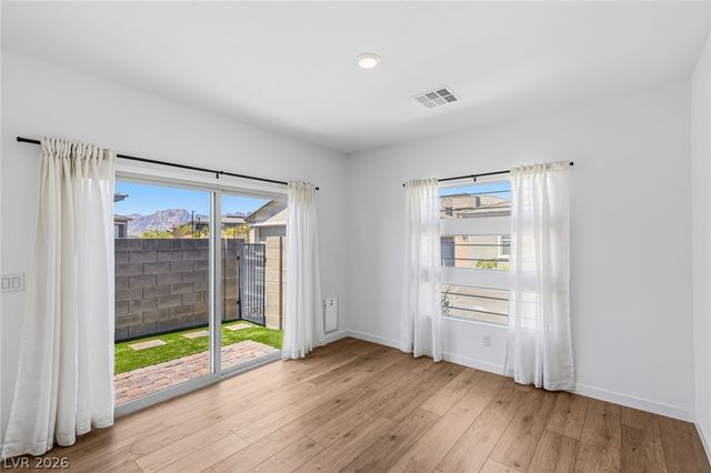 900 Regent Terrace Lane, Las Vegas, NV 89138
