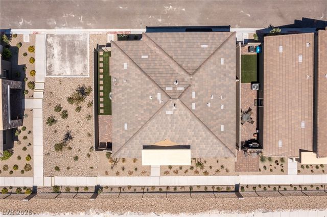 900 Regent Terrace Lane, Las Vegas, NV 89138