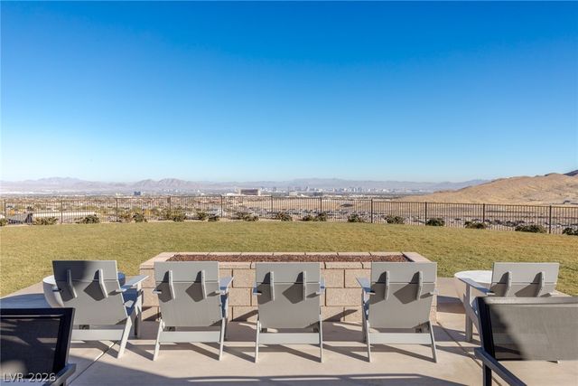 900 Regent Terrace Lane, Las Vegas, NV 89138