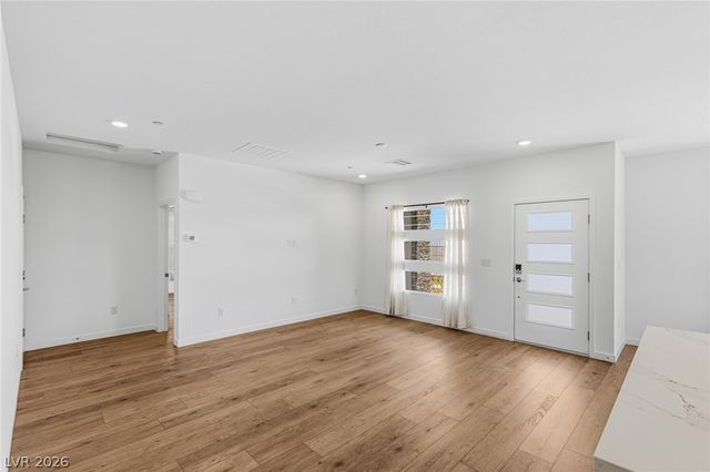 900 Regent Terrace Lane, Las Vegas, NV 89138