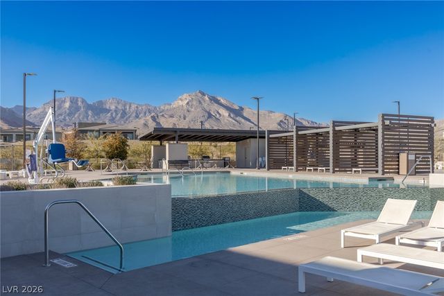 900 Regent Terrace Lane, Las Vegas, NV 89138