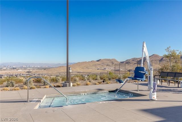 900 Regent Terrace Lane, Las Vegas, NV 89138