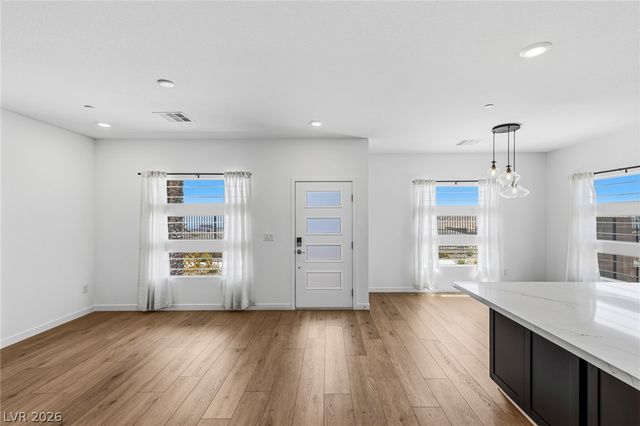 900 Regent Terrace Lane, Las Vegas, NV 89138