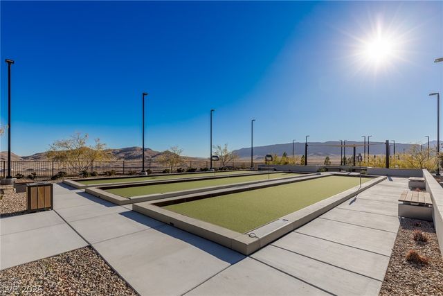 900 Regent Terrace Lane, Las Vegas, NV 89138