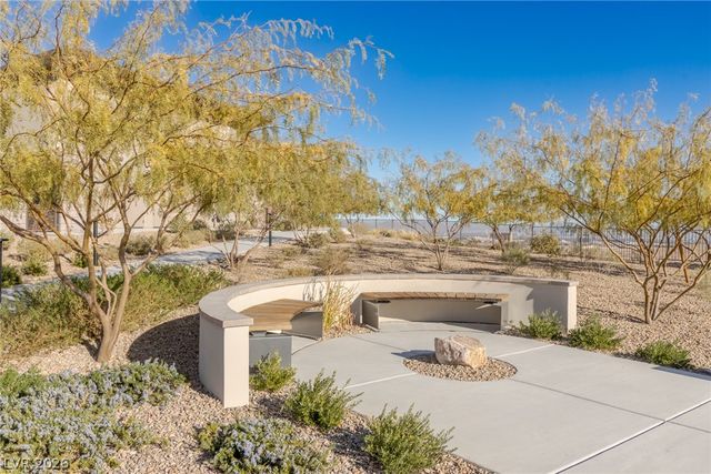 900 Regent Terrace Lane, Las Vegas, NV 89138