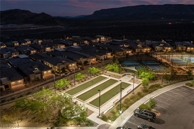 900 Regent Terrace Lane, Las Vegas, NV 89138