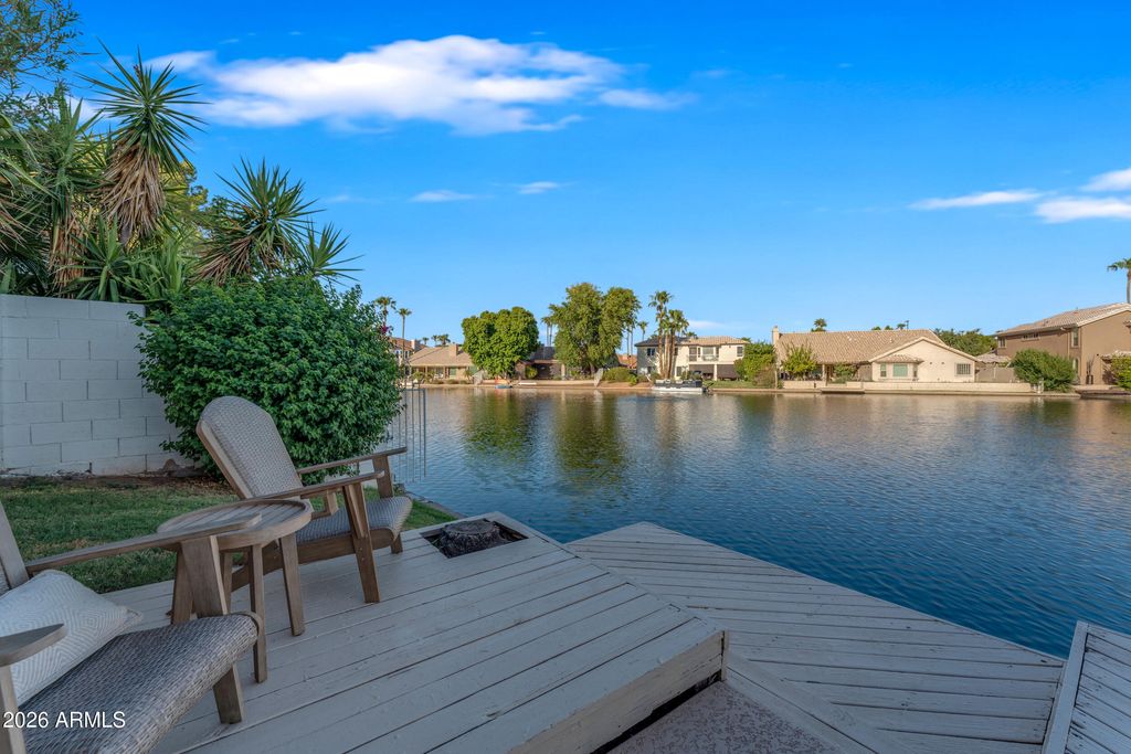 521 S MARINA Drive, Gilbert, AZ 85233 — photo 3