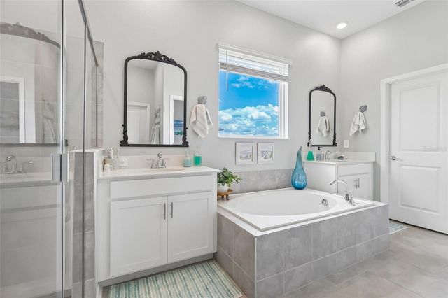 6049 CLAYSTONE WAY, Mount Dora, FL 32757