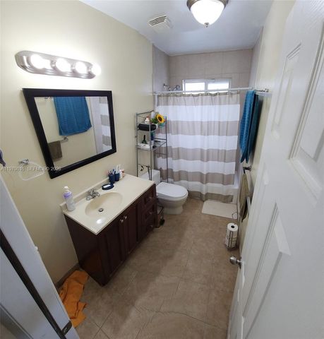 20120 NW 11th Ct, Miami Gardens, FL 33169