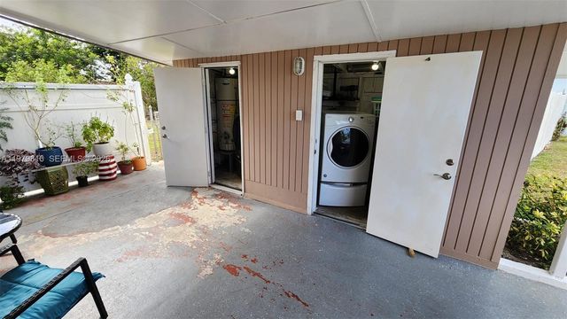 20120 NW 11th Ct, Miami Gardens, FL 33169