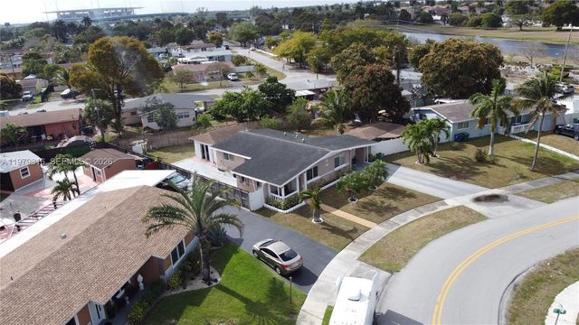 20120 NW 11th Ct, Miami Gardens, FL 33169