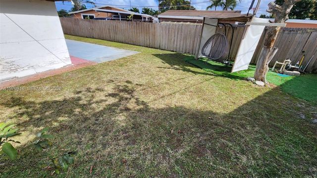 20120 NW 11th Ct, Miami Gardens, FL 33169