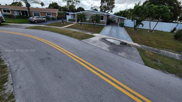 20120 NW 11th Ct, Miami Gardens, FL 33169