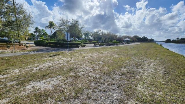 20120 NW 11th Ct, Miami Gardens, FL 33169