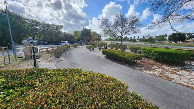 20120 NW 11th Ct, Miami Gardens, FL 33169