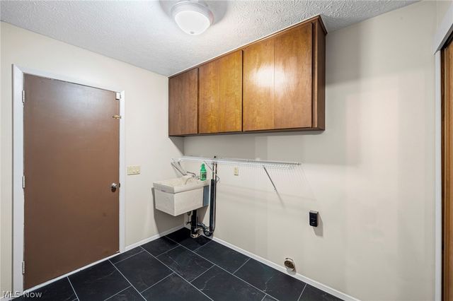 11025 Southwind Court, Strongsville, OH 44149