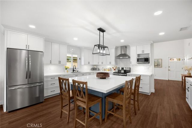17203 Leslie, Cerritos, CA 90703