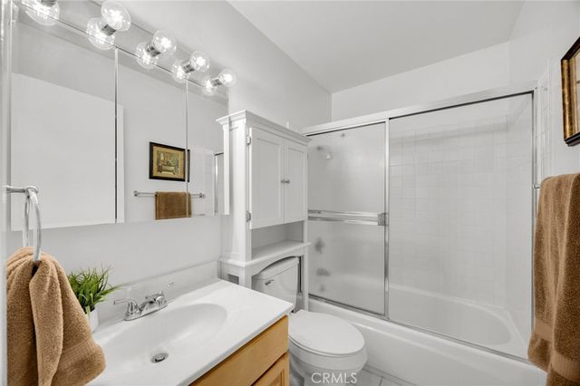 17203 Leslie, Cerritos, CA 90703