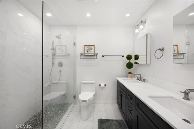 17203 Leslie, Cerritos, CA 90703