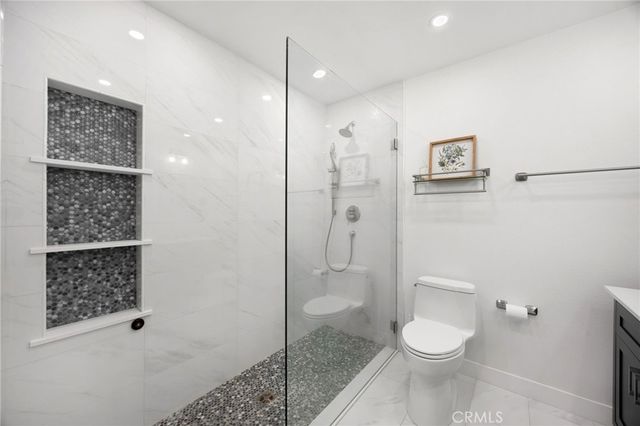 17203 Leslie, Cerritos, CA 90703