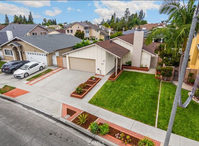 17203 Leslie, Cerritos, CA 90703