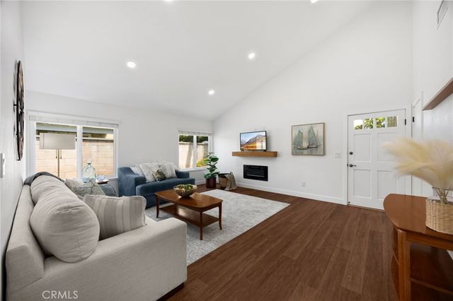 17203 Leslie, Cerritos, CA 90703