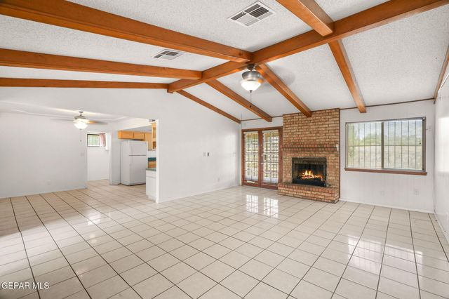 10560 Crete Drive, El Paso, TX 79924