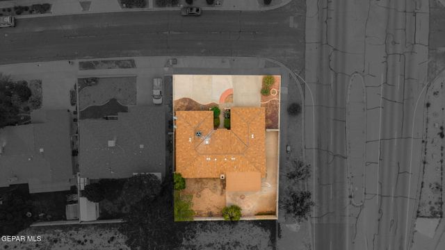 10560 Crete Drive, El Paso, TX 79924