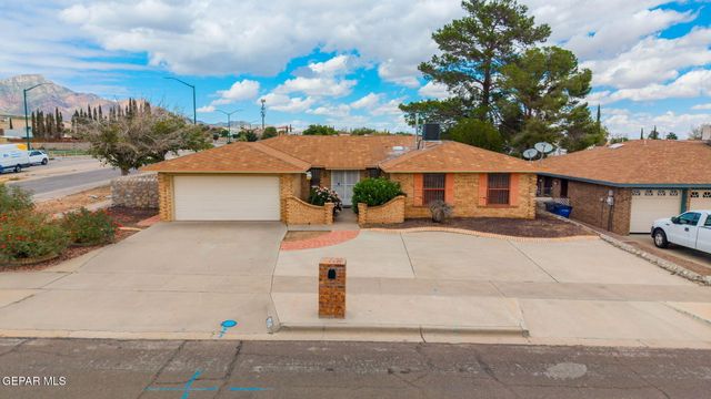 10560 Crete Drive, El Paso, TX 79924