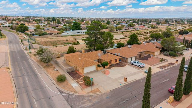 10560 Crete Drive, El Paso, TX 79924