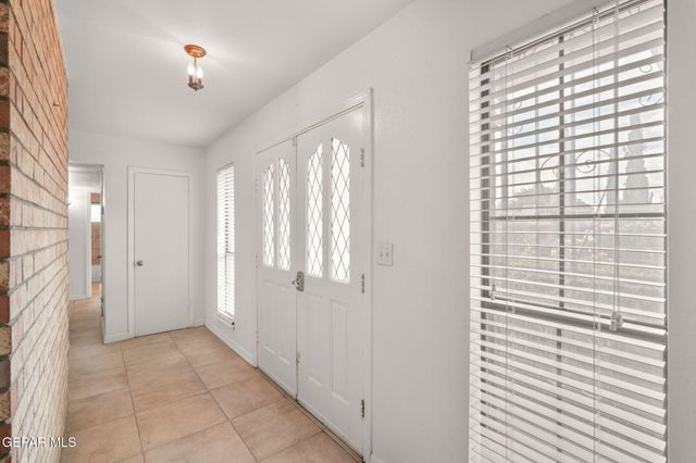 10560 Crete Drive, El Paso, TX 79924