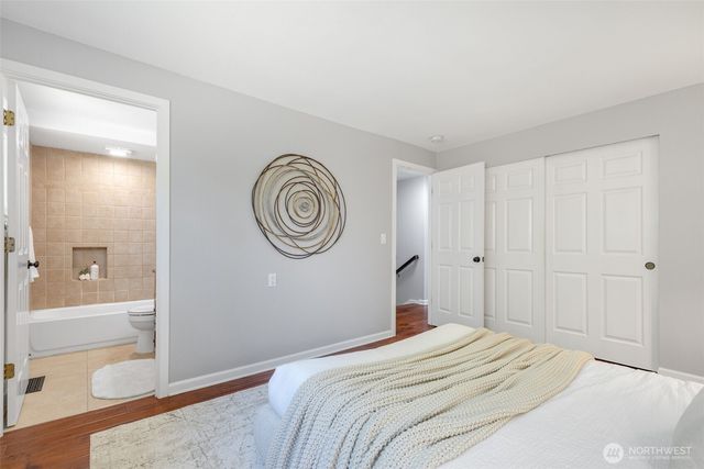 12704 NE 142nd Court, Kirkland, WA 98034