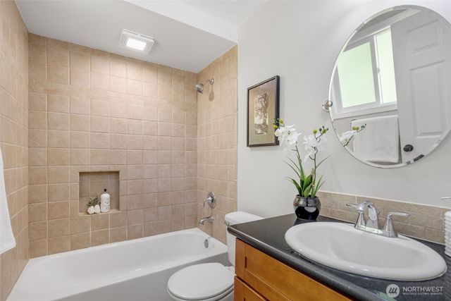 12704 NE 142nd Court, Kirkland, WA 98034