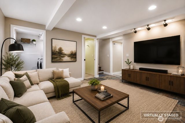 12704 NE 142nd Court, Kirkland, WA 98034