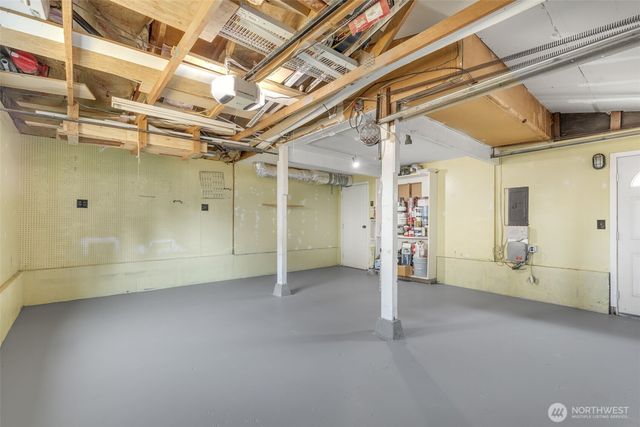 12704 NE 142nd Court, Kirkland, WA 98034