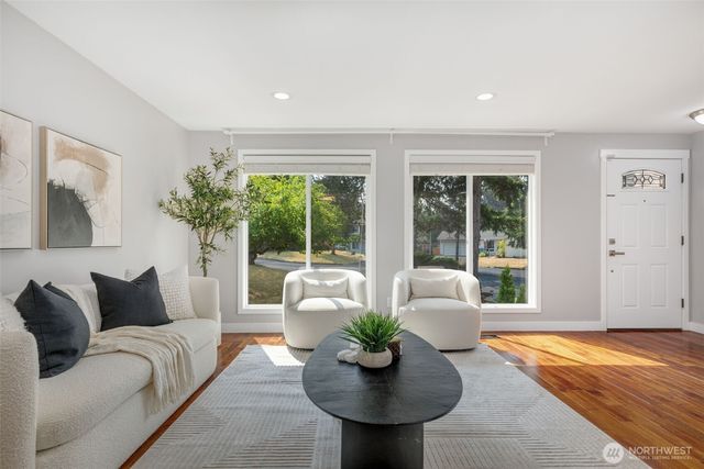 12704 NE 142nd Court, Kirkland, WA 98034