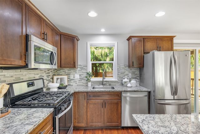 12704 NE 142nd Court, Kirkland, WA 98034