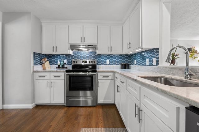 6 Glen Road, Peabody, MA 01960