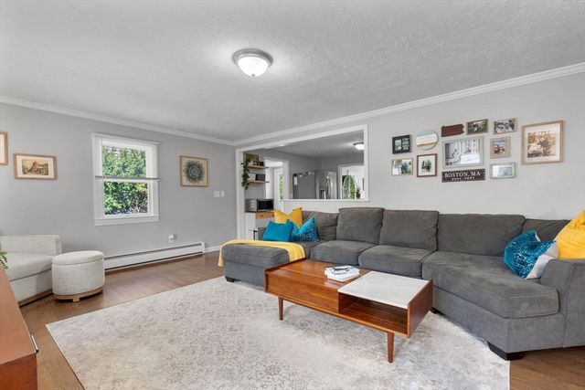 6 Glen Road, Peabody, MA 01960