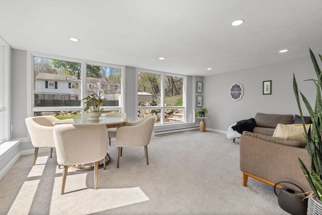 6 Glen Road, Peabody, MA 01960