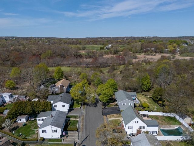 6 Glen Road, Peabody, MA 01960