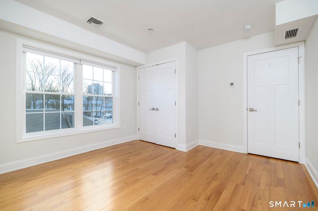 20 Third Street 18, Stamford, CT 06905