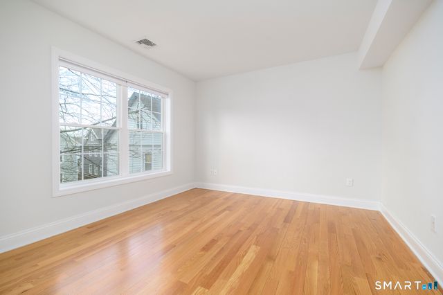20 Third Street 18, Stamford, CT 06905