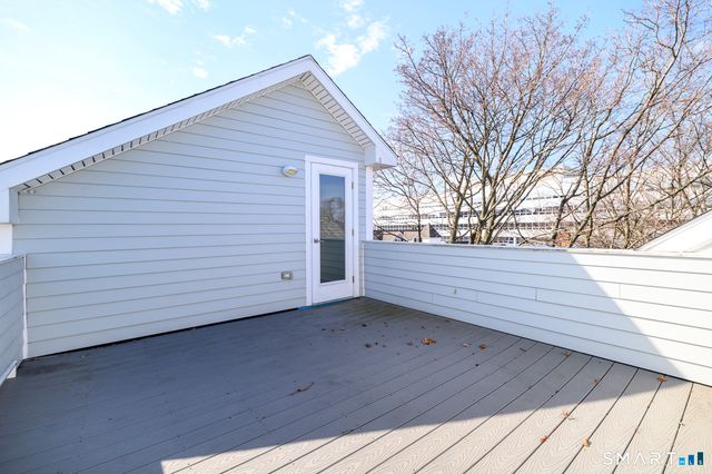 20 Third Street 18, Stamford, CT 06905