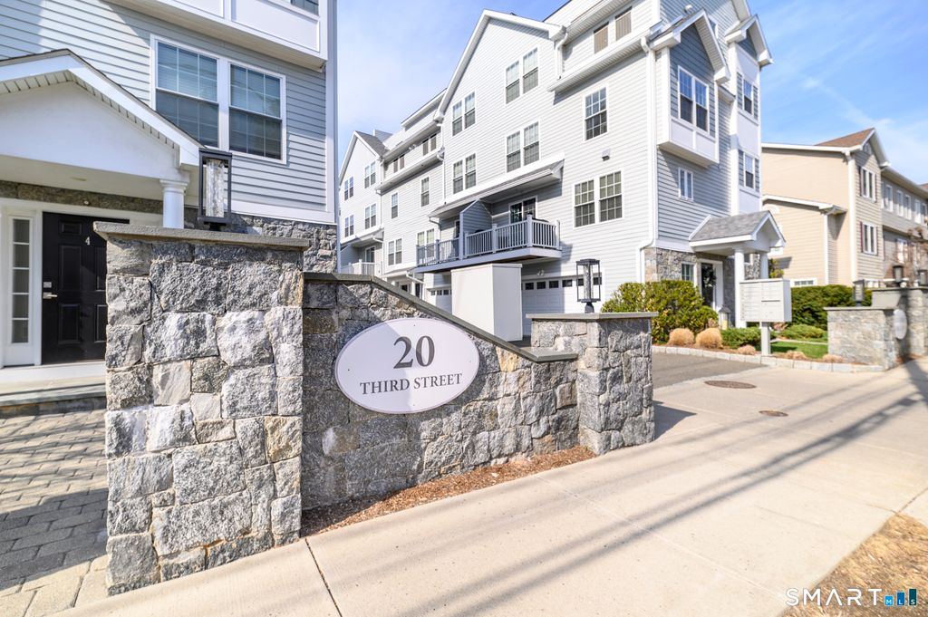 20 Third Street 18, Stamford, CT 06905