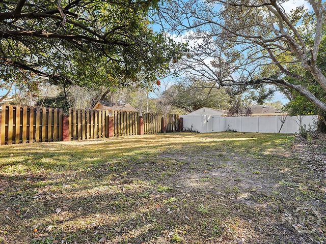 29 E 62nd Street, Savannah, GA 31405