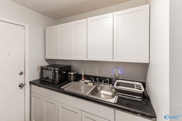 2916 Holiday Drive SW, Huntsville, AL 35805