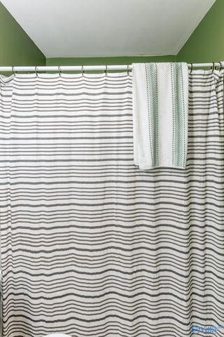 2916 Holiday Drive SW, Huntsville, AL 35805