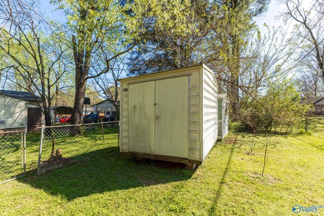 2916 Holiday Drive SW, Huntsville, AL 35805