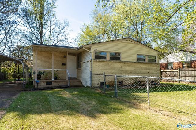 2916 Holiday Drive SW, Huntsville, AL 35805